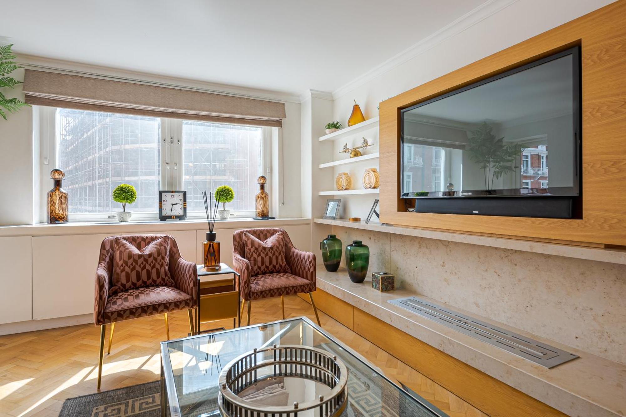 Modern Knightsbridge Apartment With Balcony Overlooking Harrods Prime Location Londra Esterno foto