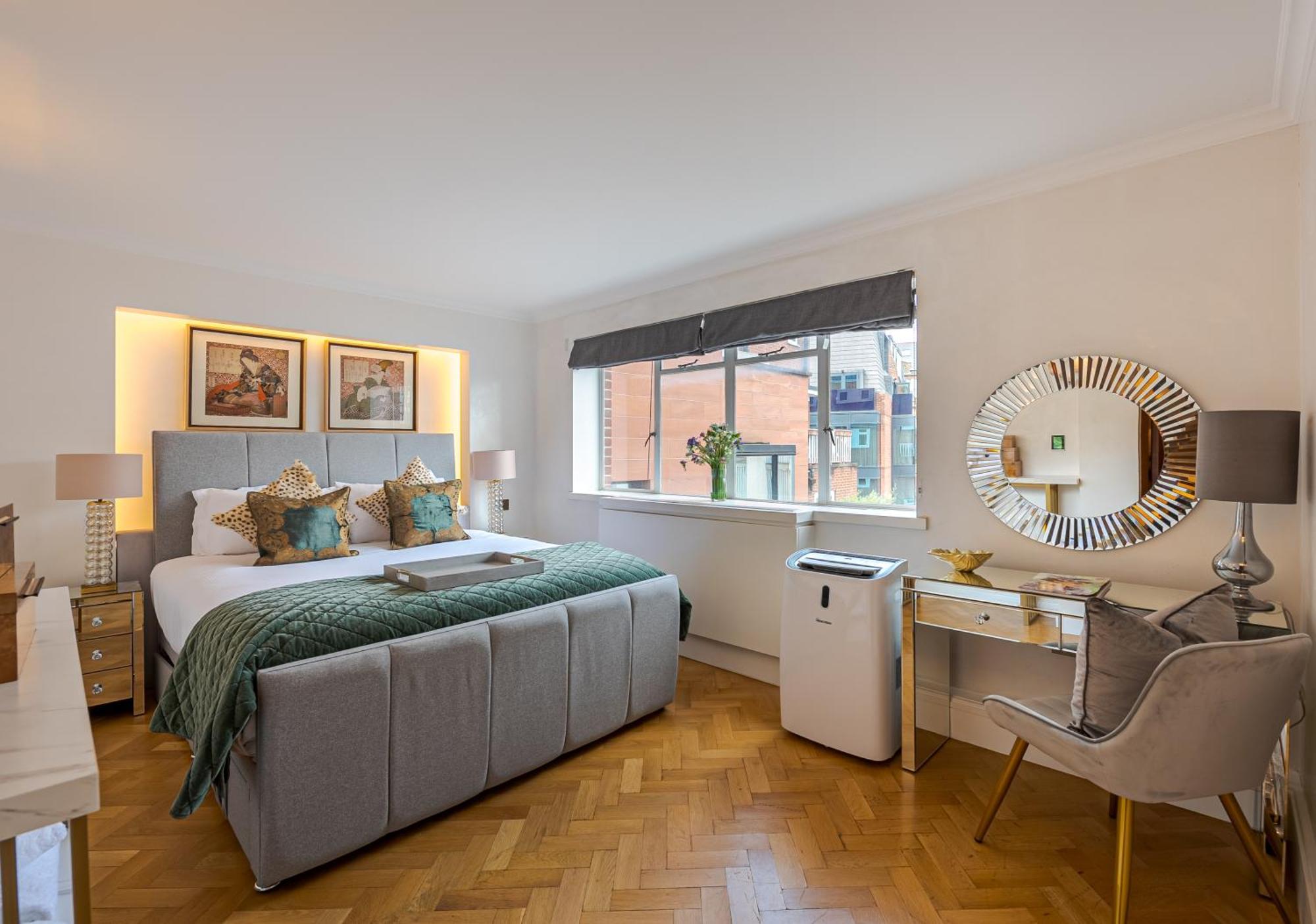 Modern Knightsbridge Apartment With Balcony Overlooking Harrods Prime Location Londra Esterno foto